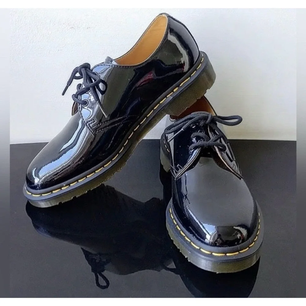 Dr. Martens product pair